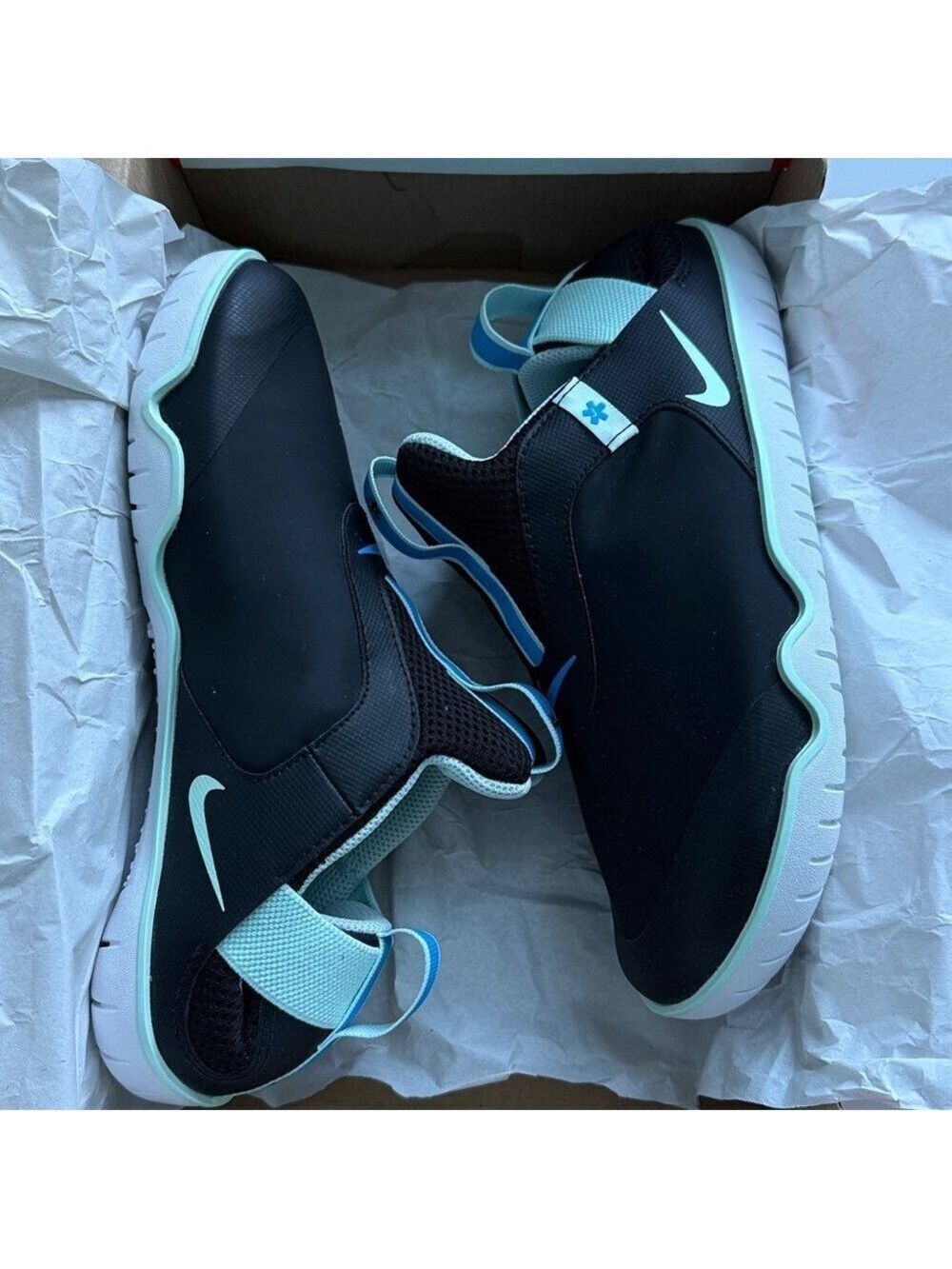 Nike Air Zoom Pulse Sneaker Shoe in Black Blue Hero Teal Tint Size M6.5 W8 NIB - Picture 4 of 13